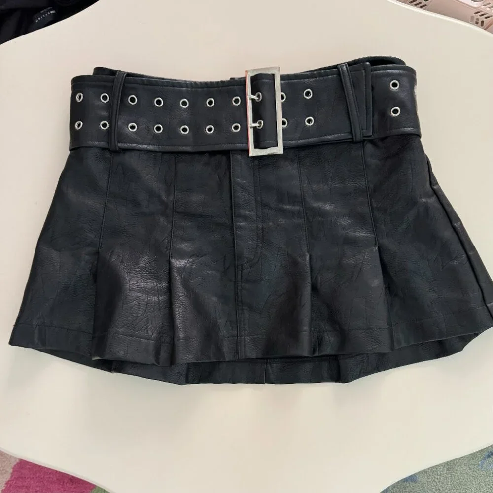 Princess Polly Pleated Leather Mini Skirt - Picture 3 of 3